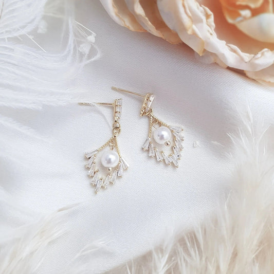 Pearl Earrings, Vintage Style Earrings, Gold Pearl Earrings, Wedding Drop Earrings, Bridesmaid Gift - House of Hats