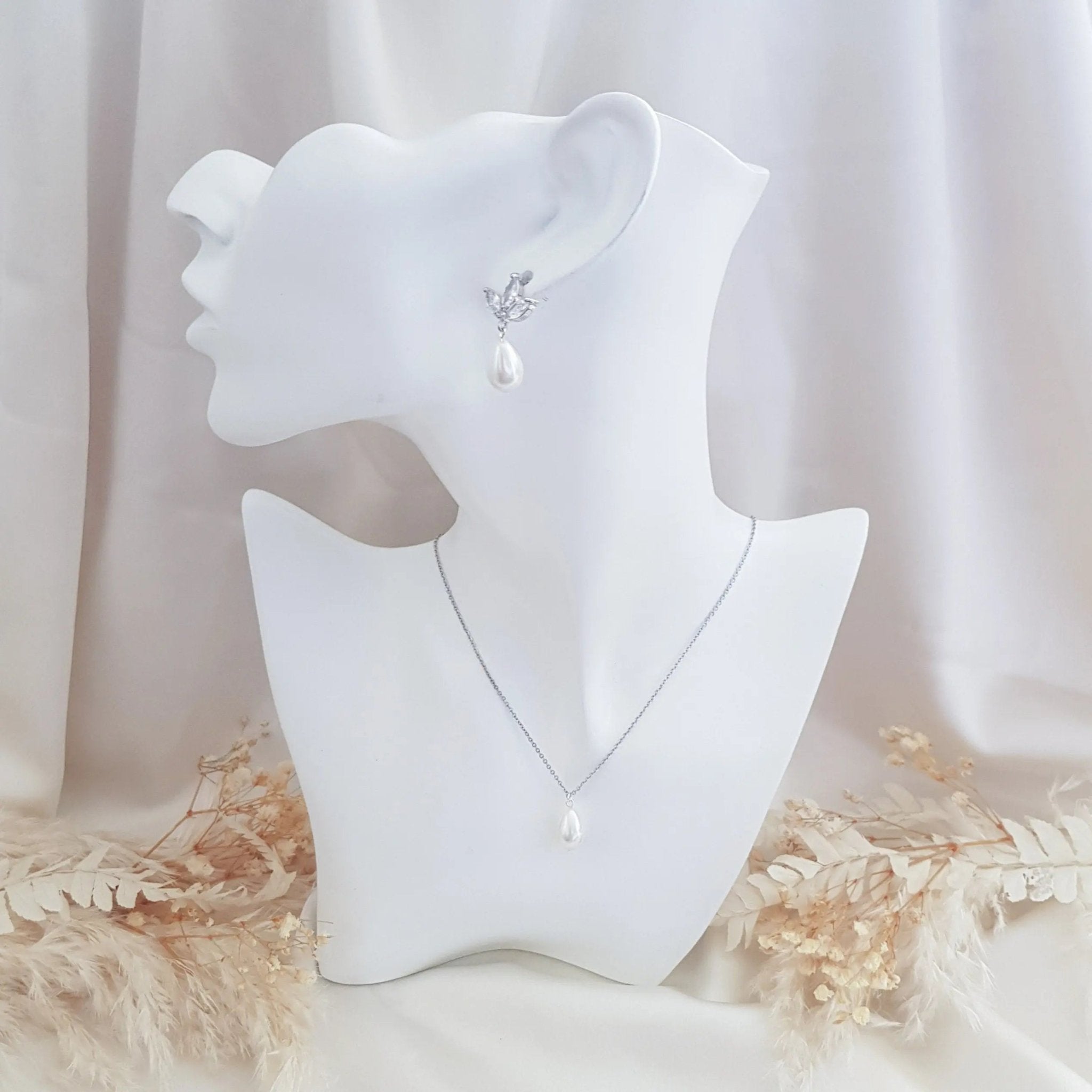 Pearl Earrings, Vintage Style Earrings, Silver Teardrop Pearl Earrings, Wedding Drop Earrings, Bridesmaid Gift - House of Hats